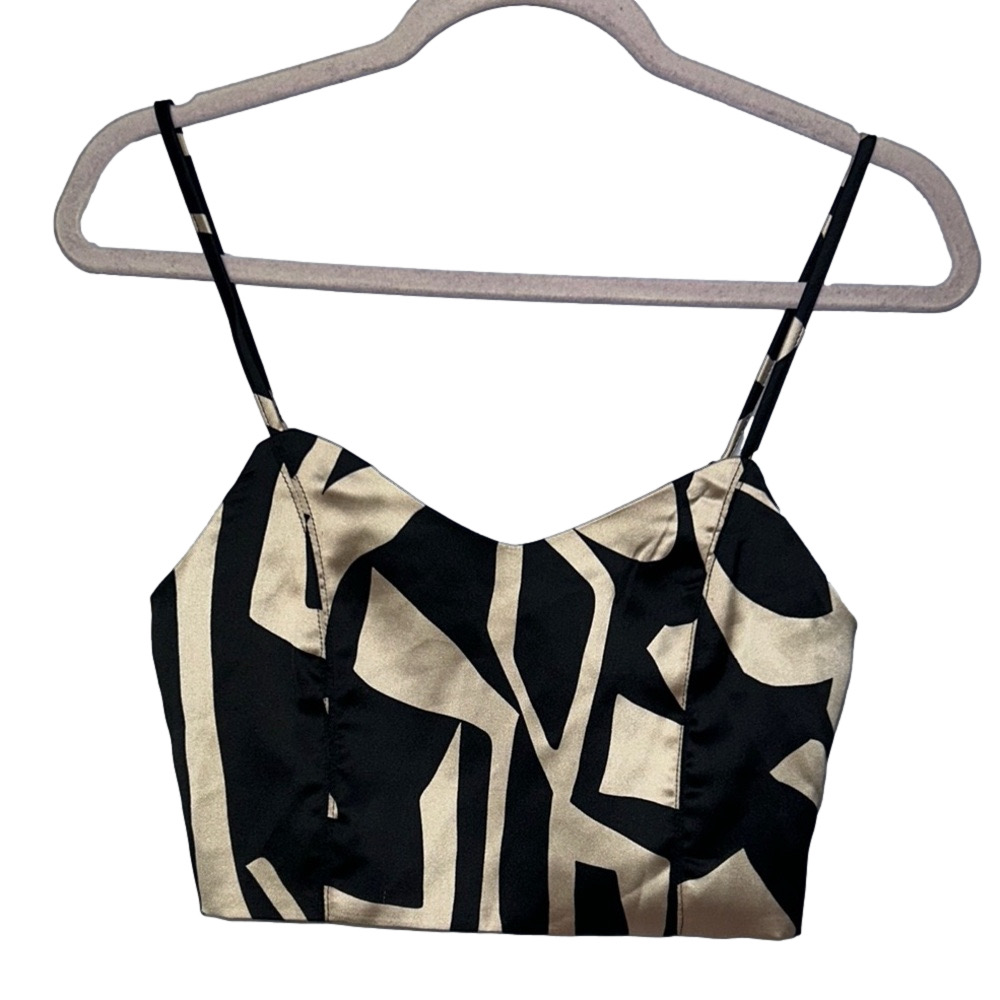House of Harlow Black Gold Geometric Top